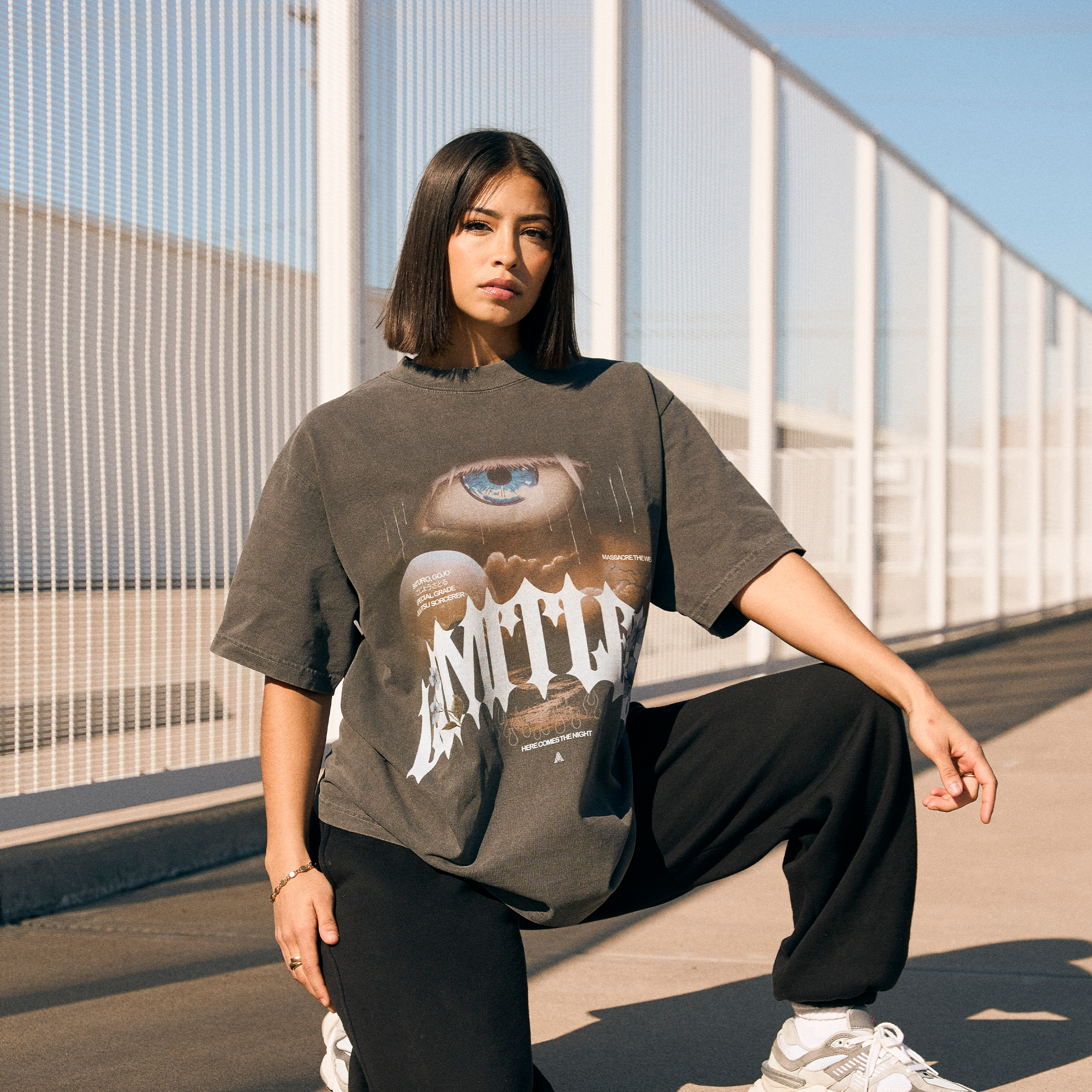 LIMITLESS OVERSIZED TEE